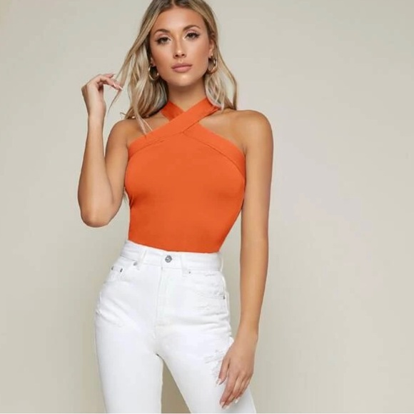 Halter top - Picture 2 of 5